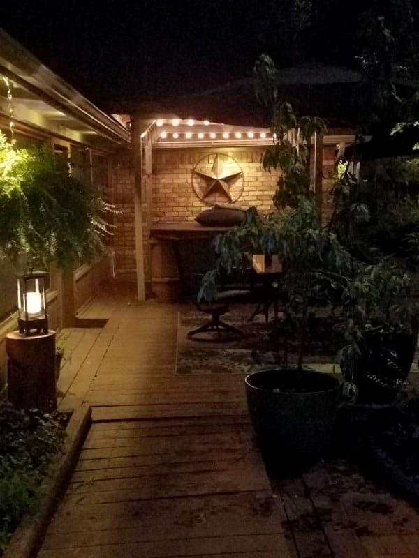 Patio LED lighting lights up the patio in a Boerne backyard