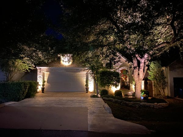 Line Voltage And Low-Voltage Landscape Lighting Ideas